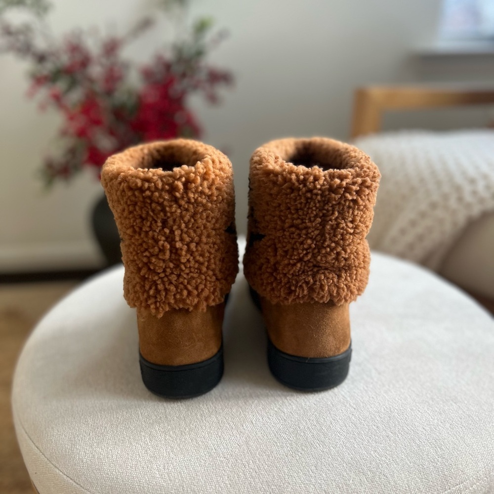 Louis Vuitton Shearling Boots-Brown Sz. 36 - Picture 4 of 9
